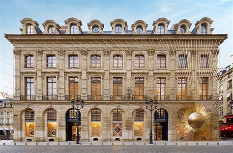 louis vuitton paris flagship|Louis Vuitton Paris reservation.